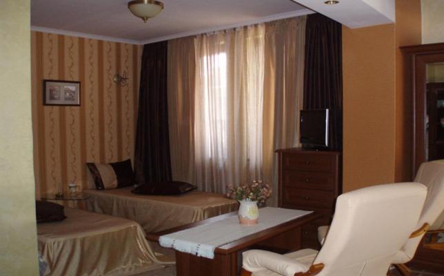 Guest Rooms Bela Neda ヴェリコ・タルノヴォ エクステリア 写真